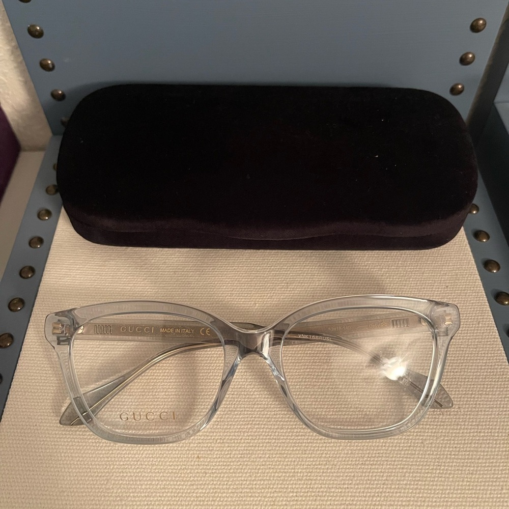 Gucci Women's Transparent Frame Glasses - Picture 4 of 14